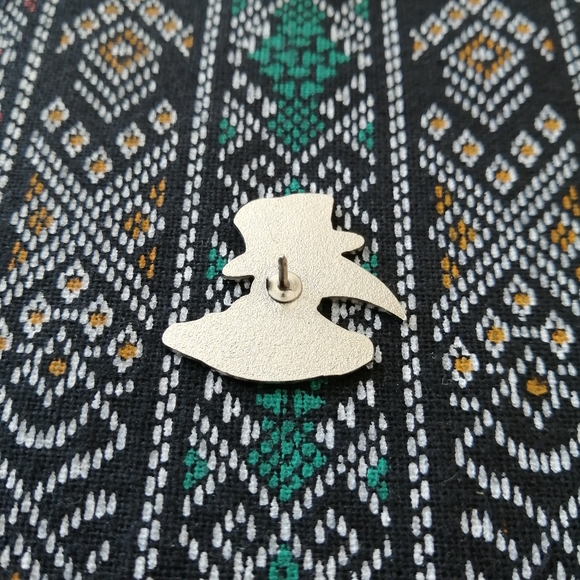 📍2/20$ Plague Doctor Enamel Pin NWOT - Picture 5 of 5